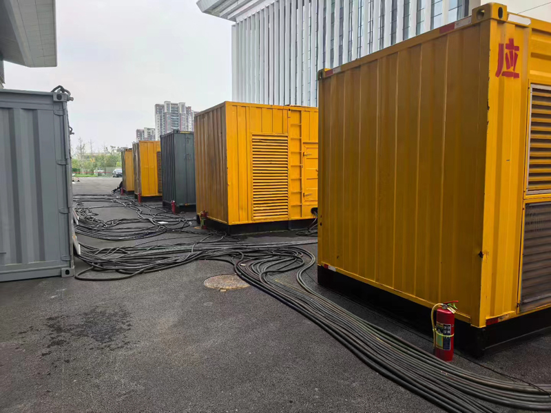 新城不同季节柴油发电机组保养有哪些注意事项?